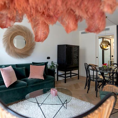 Ocho Suites & Kitchen Palma de Mallorca Bagian luar foto
