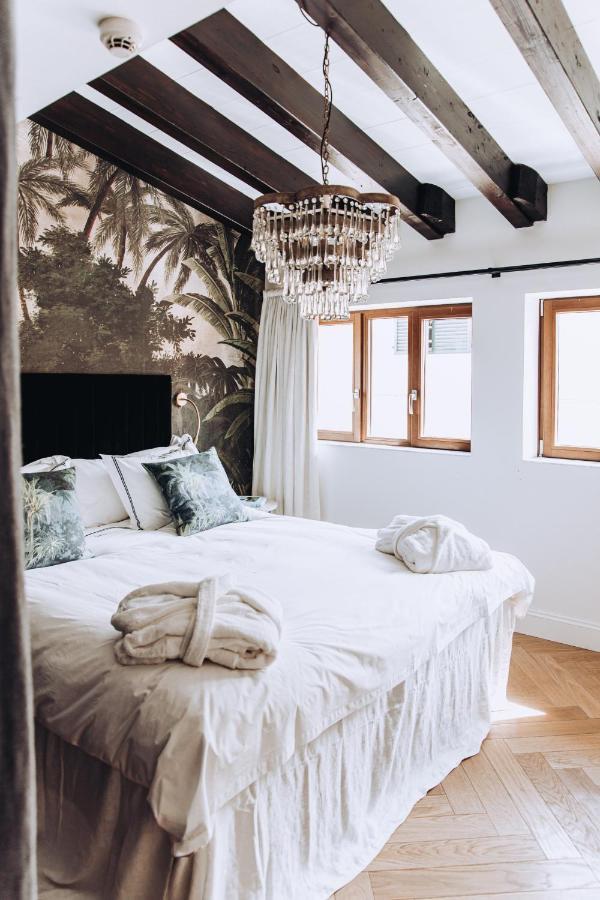 Ocho Suites & Kitchen Palma de Mallorca Bagian luar foto