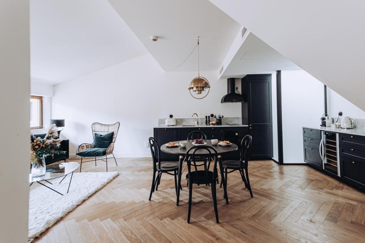 Ocho Suites & Kitchen Palma de Mallorca Bagian luar foto