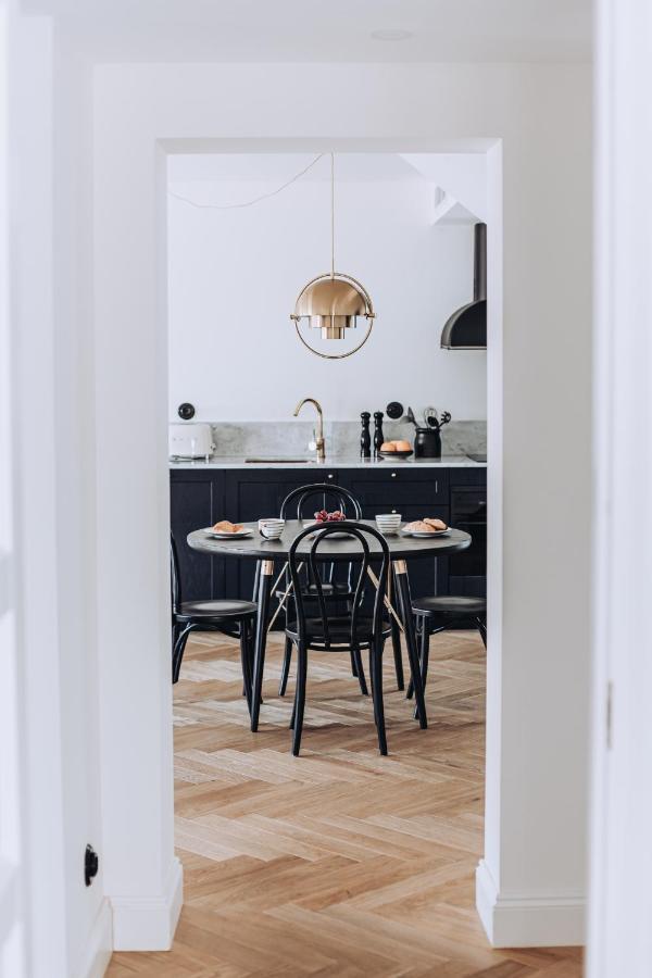 Ocho Suites & Kitchen Palma de Mallorca Bagian luar foto