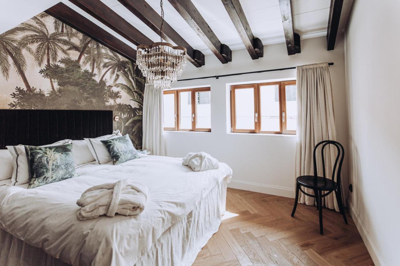 Ocho Suites & Kitchen Palma de Mallorca Bagian luar foto