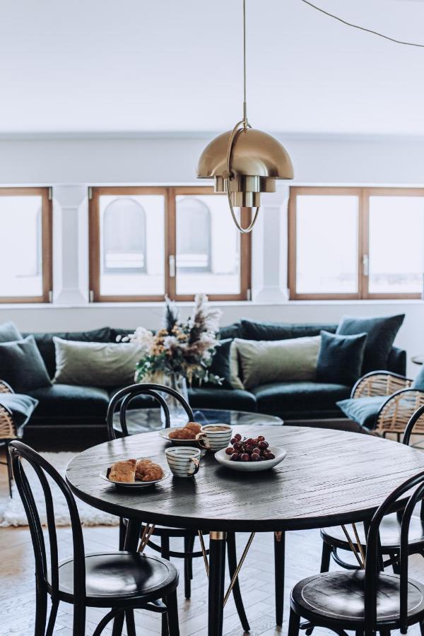 Ocho Suites & Kitchen Palma de Mallorca Bagian luar foto
