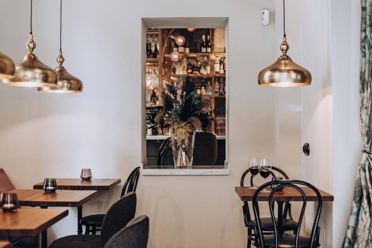 Ocho Suites & Kitchen Palma de Mallorca Bagian luar foto